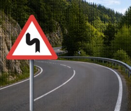 Doppelkurve nach links beginnend doppelkurve nach links beginnend